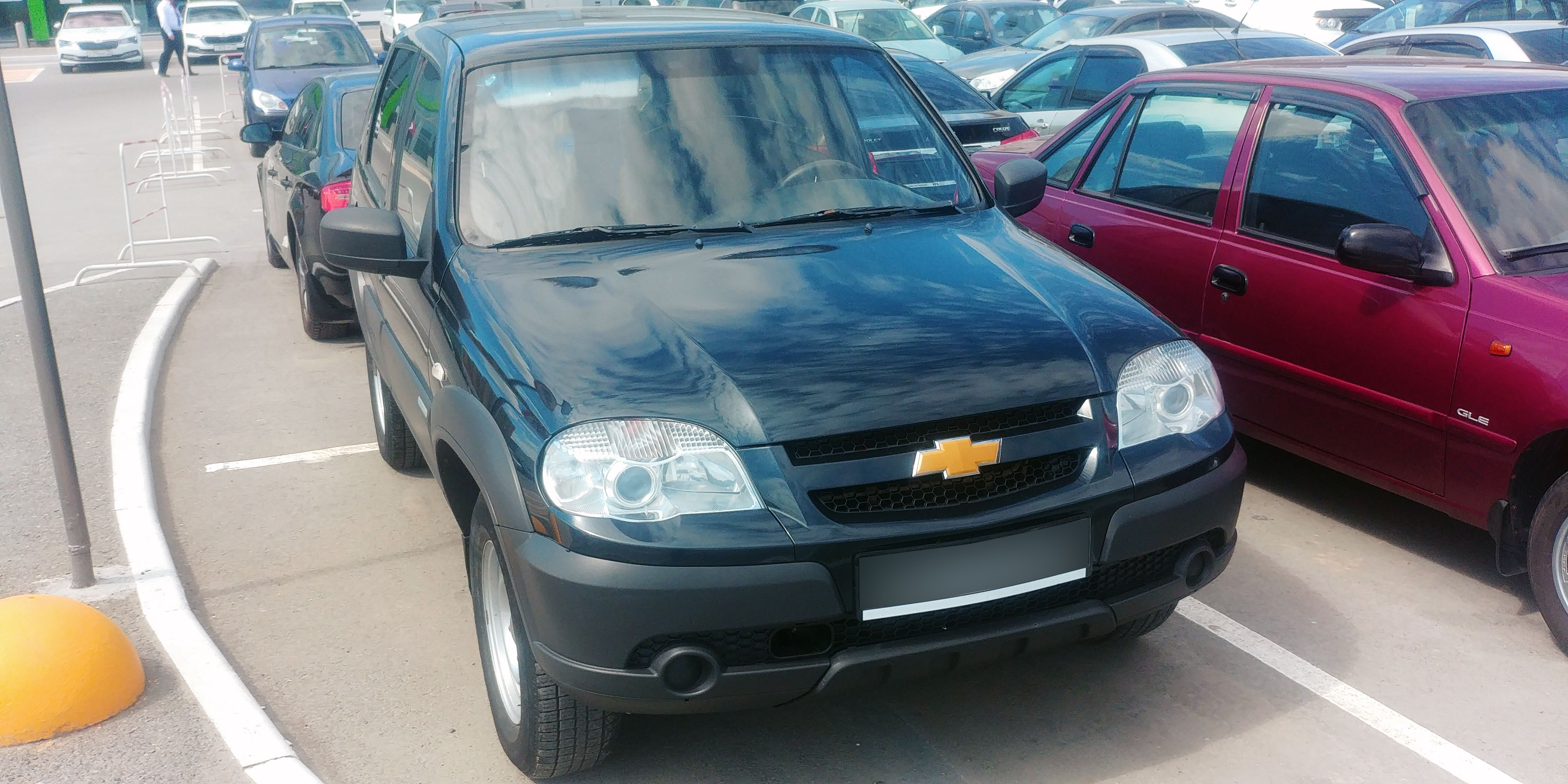 Прокат Chevrolet Niva в Омске без водителя - 1800 в день