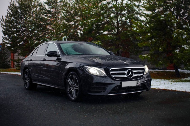 Mercedes E