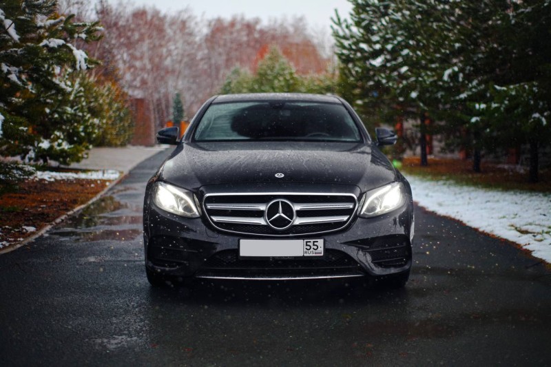 Mercedes E