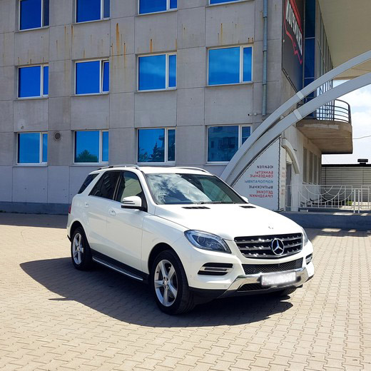 Mercedes M