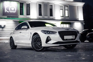 Genesis G70